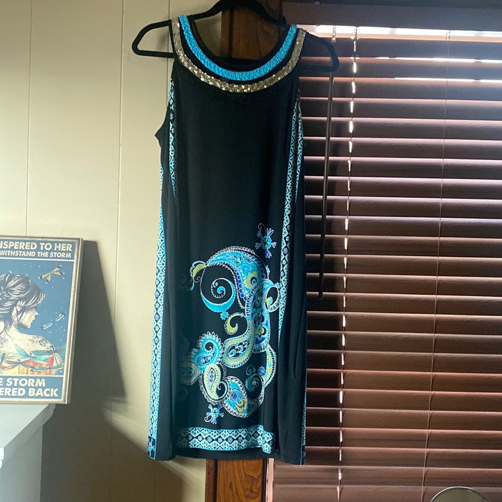 Dress barn size 12 95%polyester 5% spandex hand wash cold line dry